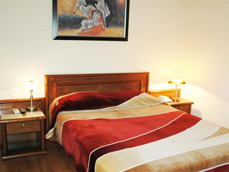 Omiros Hotel Athens Ngoại thất bức ảnh