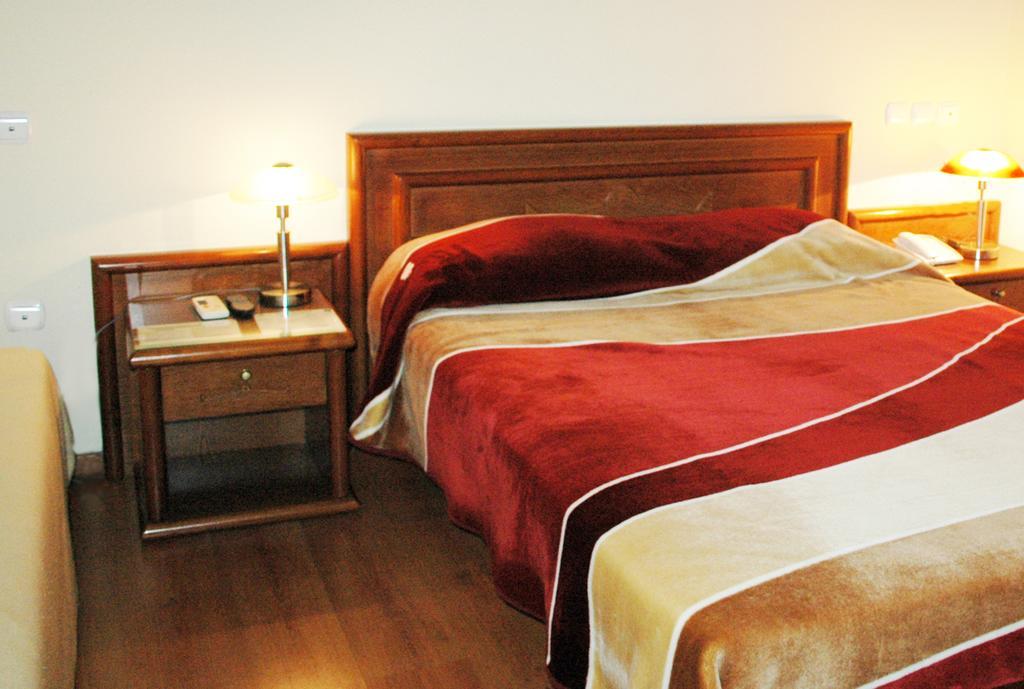 Omiros Hotel Athens Ngoại thất bức ảnh